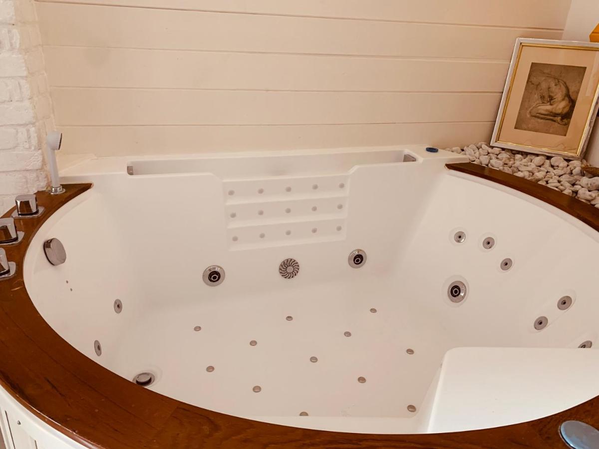 New Suite & Spa - Cannes Centre - Croisette (Adults Only) Екстериор снимка