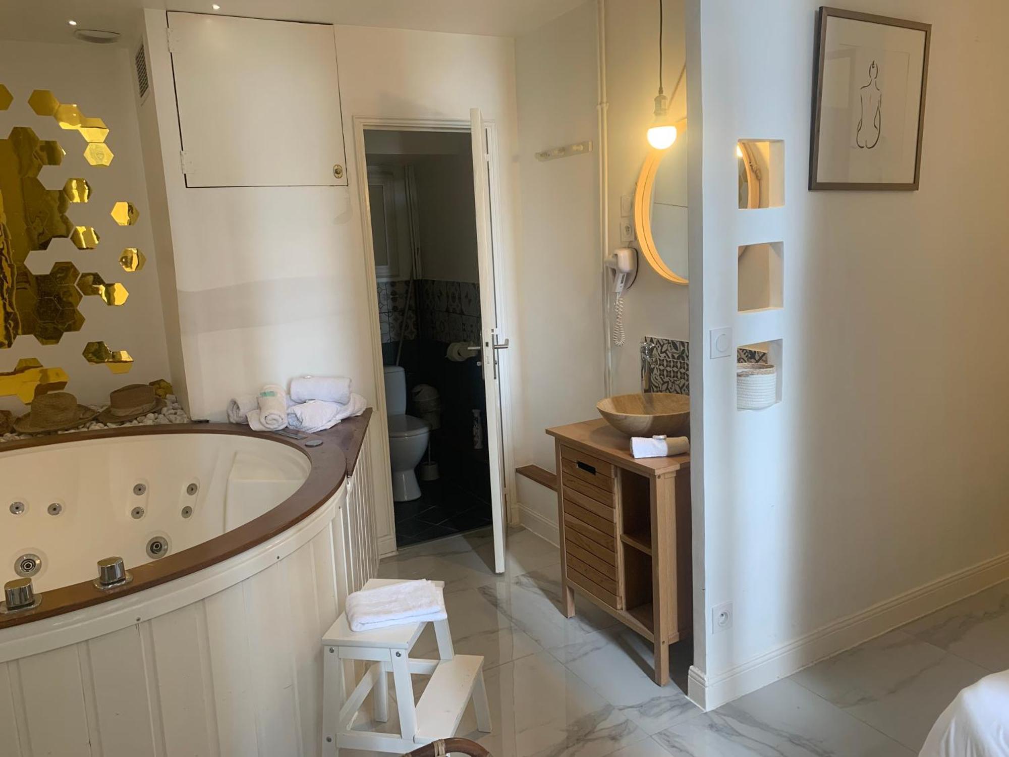 New Suite & Spa - Cannes Centre - Croisette (Adults Only) Екстериор снимка